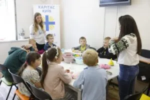 Новий центр для ВПО з Луганщини запрацював у Києві: перелік послуг