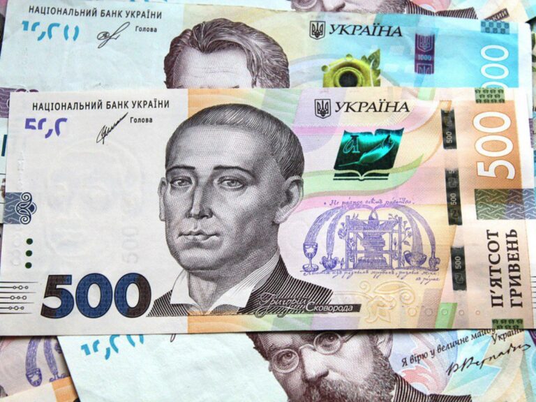Уряд планує виплатити родинам по 6500 грн: Програма «Тепла Зима»