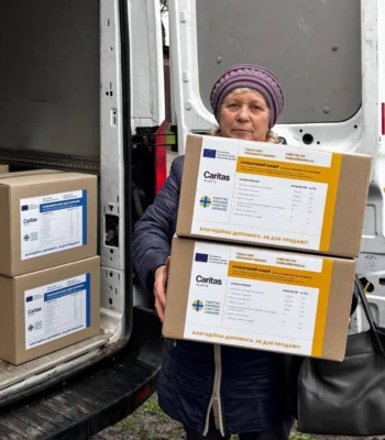 Спеціалізована допомога від «Карітас Чернігів»: як отримати засоби гігієни та підгузки