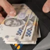 Виплати сім’ям: хто отримає на картку від 4 500 гривень і більше у лютому — Грошова допомога
