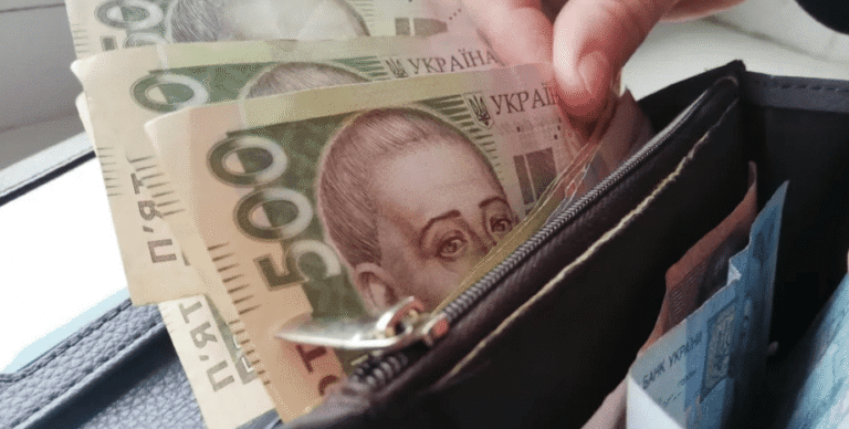 Гроші від Карітас — хто потрапив до списку на виплату 10,8 тис. грн