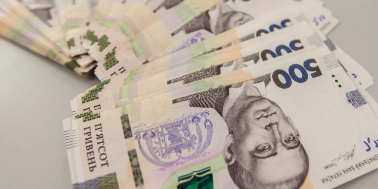 Грошова допомога від Карітас. Хто і де може одноразово отримати 10800 грн — як подати заявку