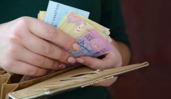 Благодійний фонд виплатить до 14 400 грн на дітей та батьків, хто може подати заявку