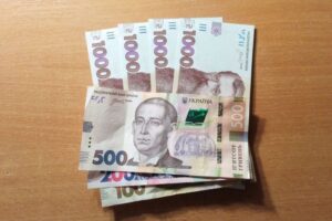54 тисячі гривень на родину — Продовжено реєстрацію на грошову допомогу українцям: реєстрація з червня по серпень