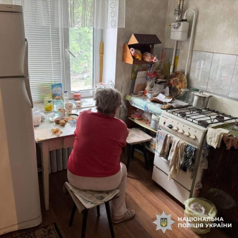 Псевдогуманітарна допомога: у Златополі дві жінки обікрали 86-річну пенсіонерку