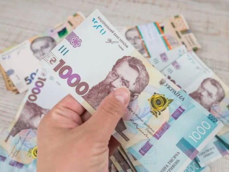 Відкрито прийом заявок на нову грошову допомогу у сумі 10800 гривень: як оформити виплати