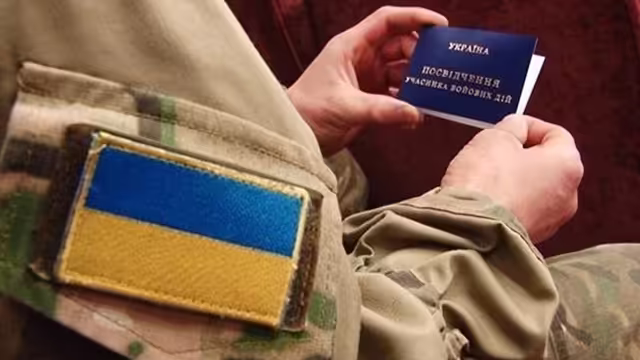 За статус ветерана передбачені окремі доплати: які суми виплачують українцям