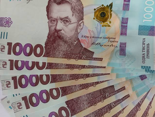 Почалася реєстрація на грошову допомогу: скільки та як можна отримати