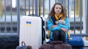 Правила виїзду дітей до 16 років за кордон: що змінилося та як підготуватися