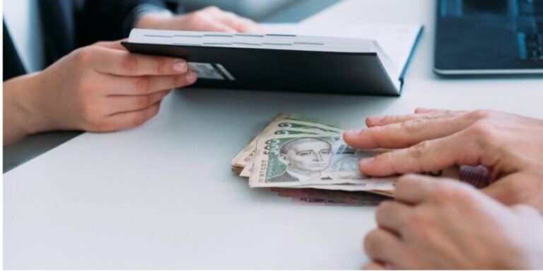 Українцям нададуть грошову допомогу: як подати заявку