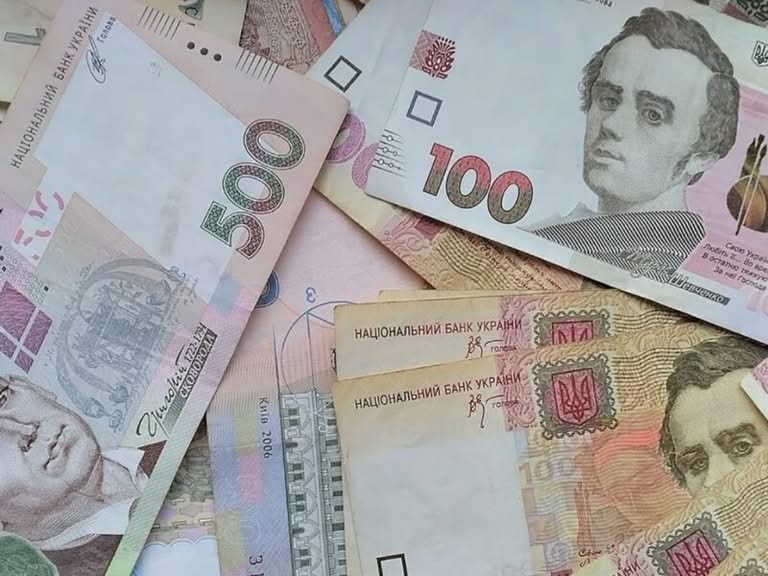 Українцям виплатять по 3600 гривень для кожного в родині: хто може отримати грошову допомогу