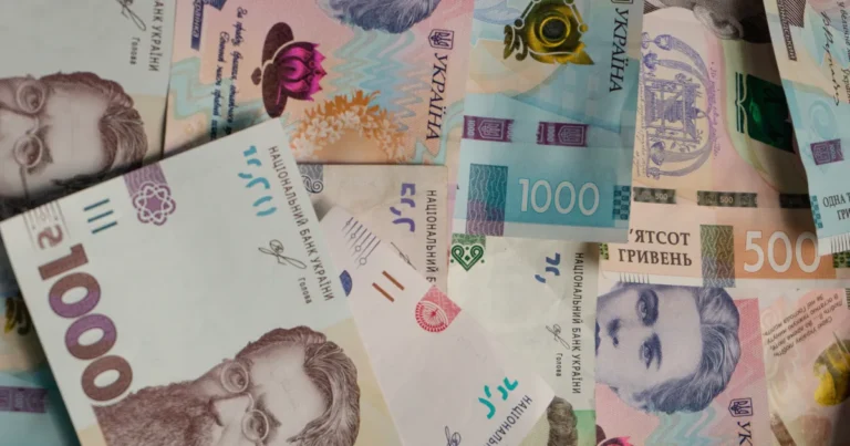 Почалась реєстрація на зимову фінансову допомогу та 10 800 грн на людину
