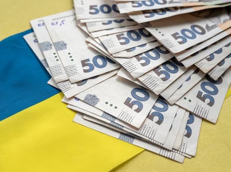 Грошова допомога для ВПО та евакуйованих родин: як отримати 12 300 грн