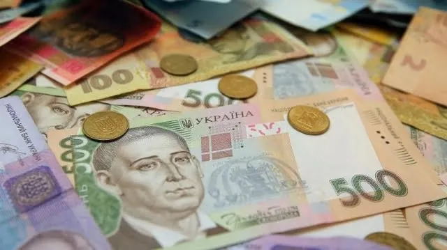 Українці можуть отримати 10 000 гривень одноразової допомоги