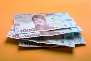 Відкрито реєстрацію на грошову допомогу для українців — 10 800 грн на одну людину