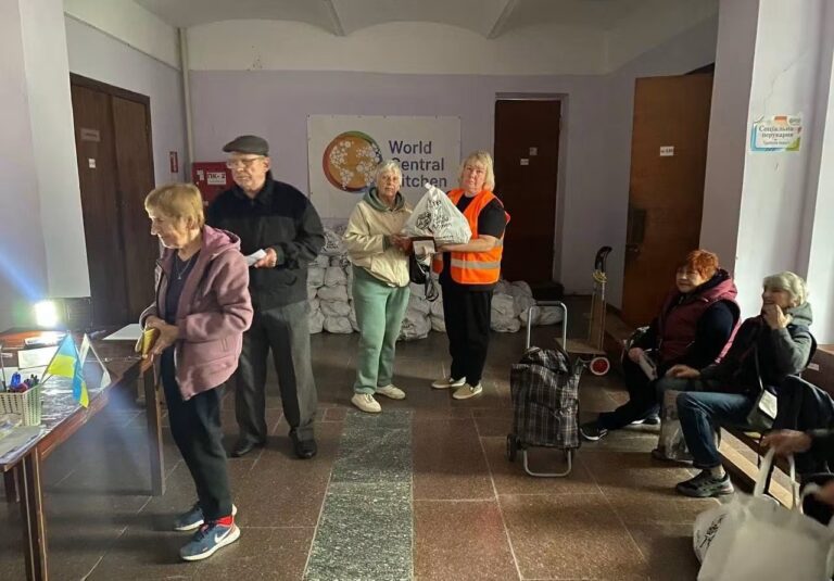Підтримка ВПО у Кам’янському: Центр «SVOI поруч Костянтинівка» розпочинає співпрацю з World Central Kitchen